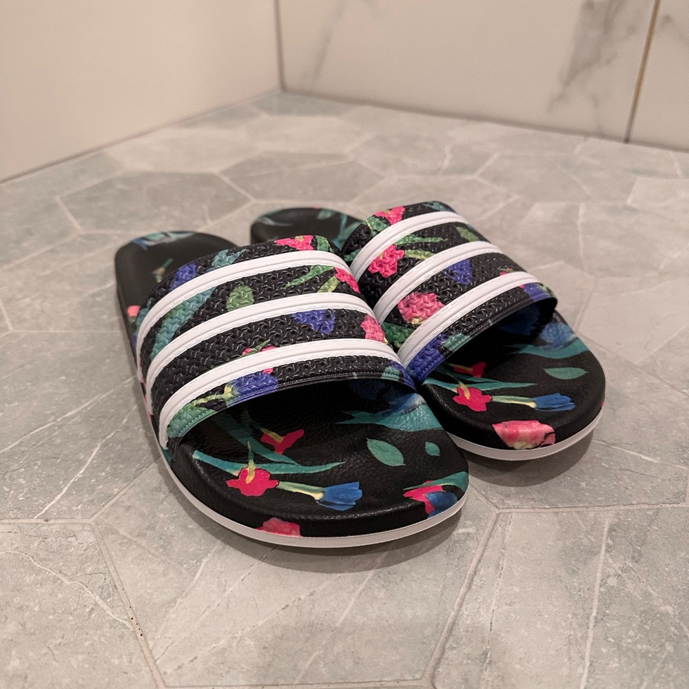 NWOT Adidas Adilette Womens Slide Sandals, Size 10